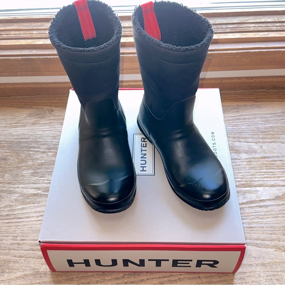 Women’s insulated Hunter roll top boots